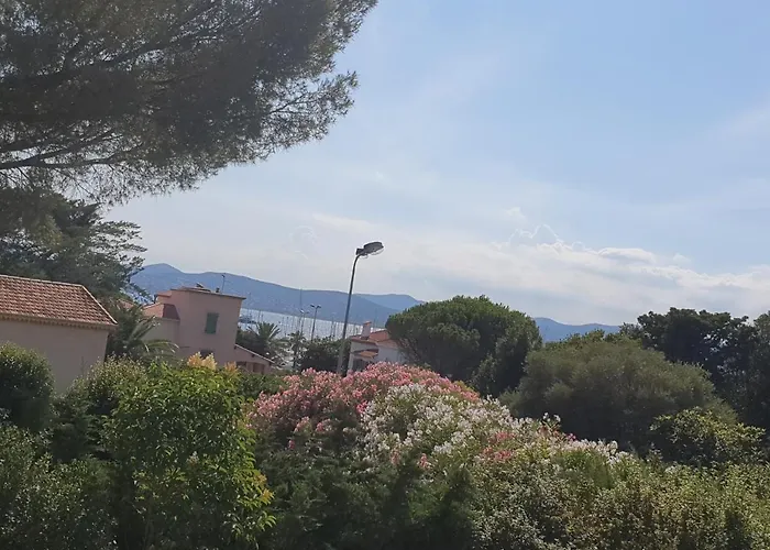 Au Calme 500 M Plages Et Port Santa Lucia Вилла *